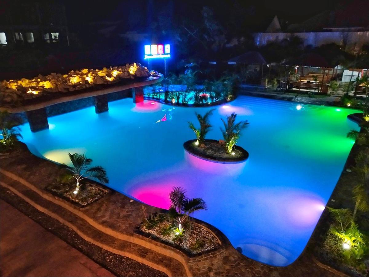 Gem's Paradise Resort Cebu Stadt Exterior foto
