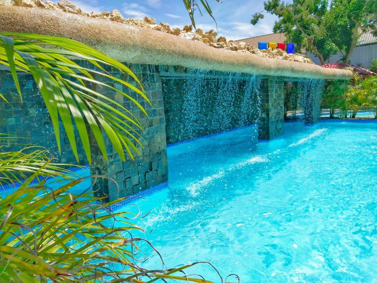 Gem's Paradise Resort Cebu Stadt Exterior foto